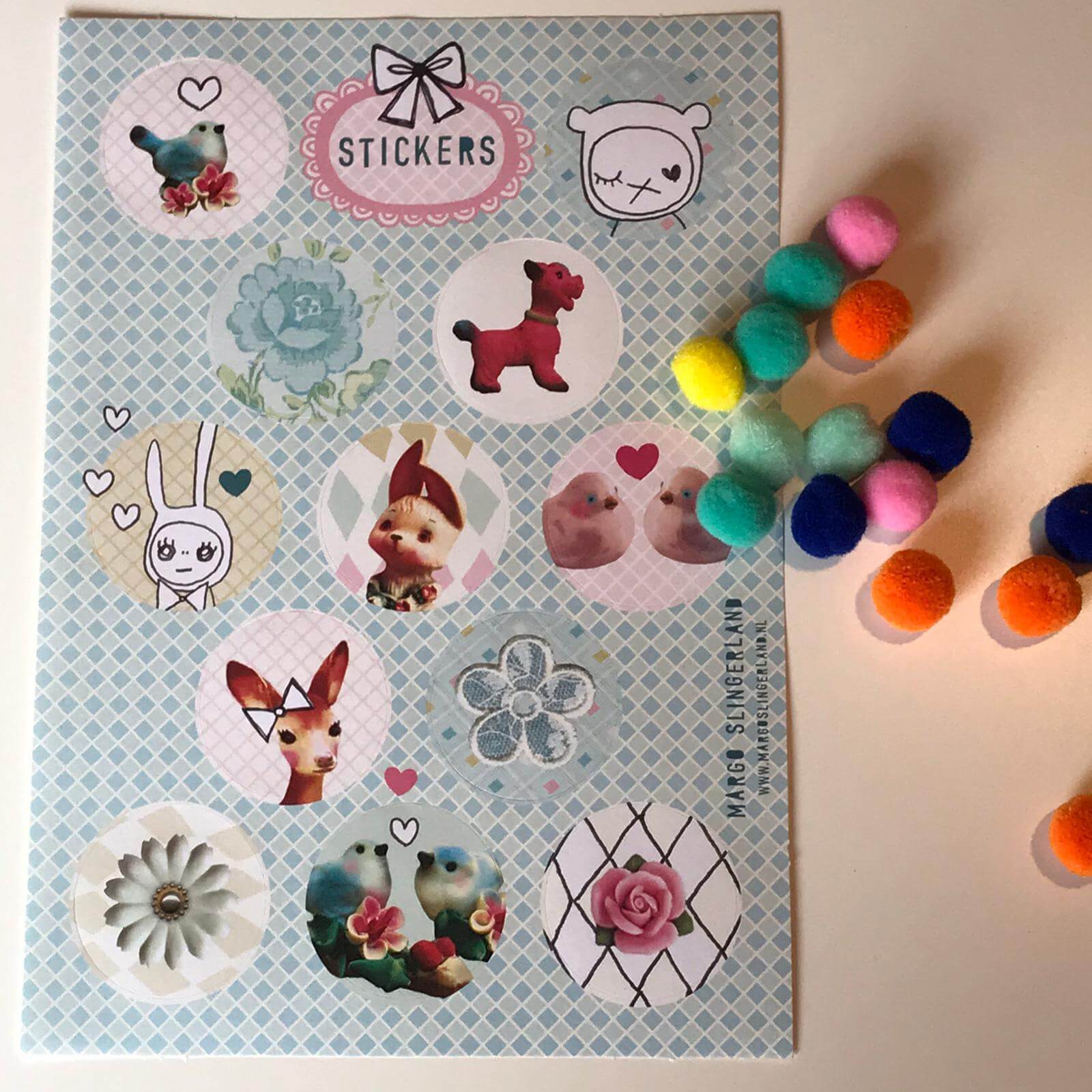 Stickervel margo slingerland blauw Vrolijk inpakken